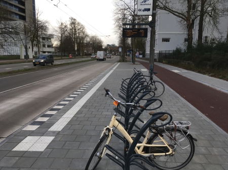 Arrêt de bus Raapopseweg Arnhem Pays-Bas