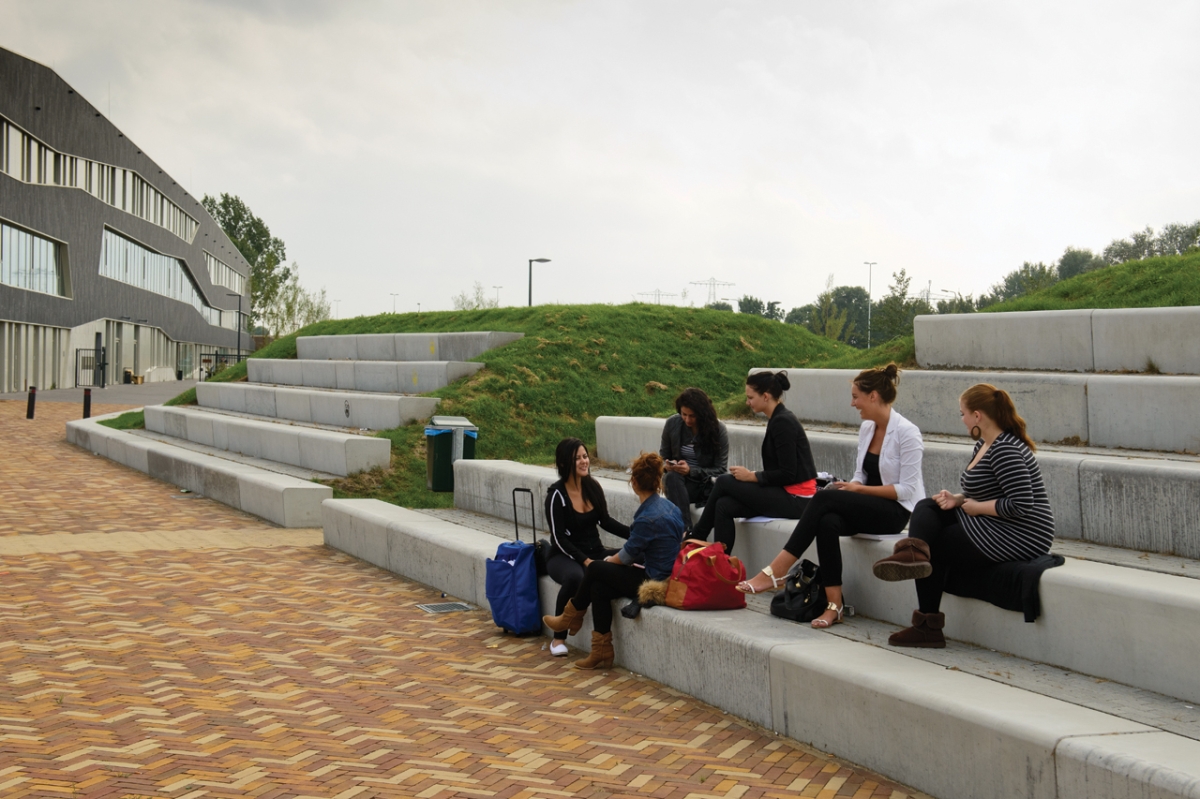 Aménagement du terrain école CSG Kluiverboom Groningue